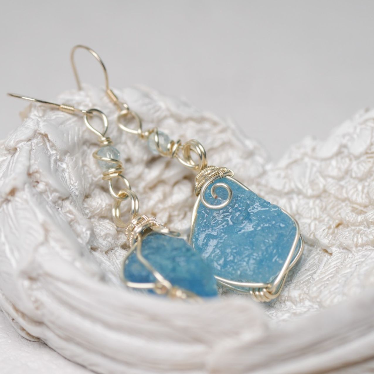 Aquamarine Earrings - Soft and Refreshing Like the Ocean