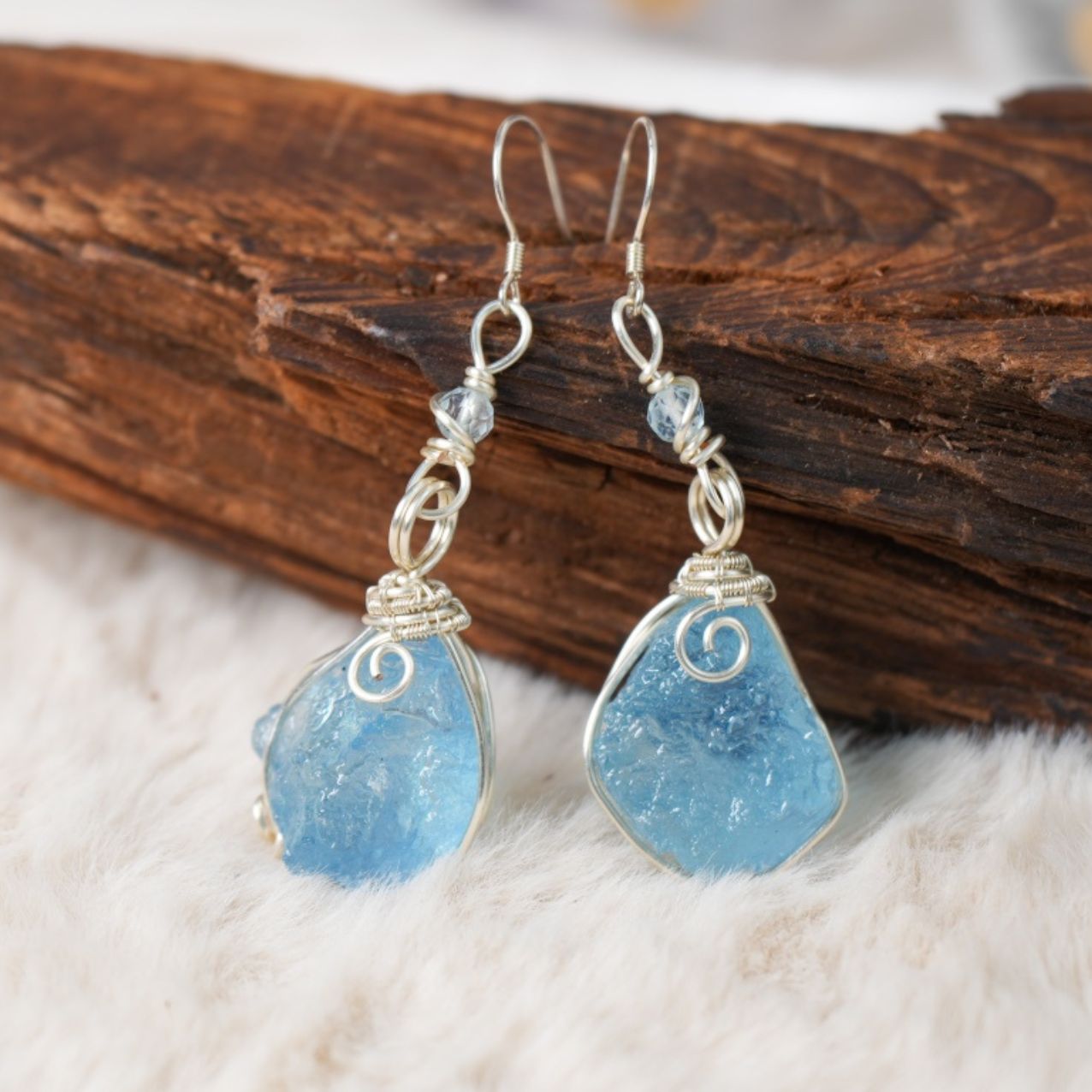 Aquamarine Earrings - Soft and Refreshing Like the Ocean